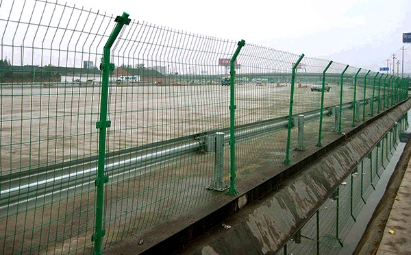 雙邊絲護(hù)欄網(wǎng) 雙邊絲護(hù)欄網(wǎng)