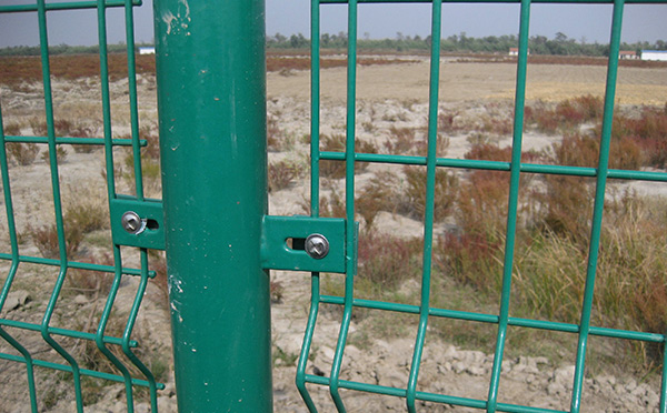 雙邊絲護(hù)欄網(wǎng) 雙邊絲護(hù)欄網(wǎng)